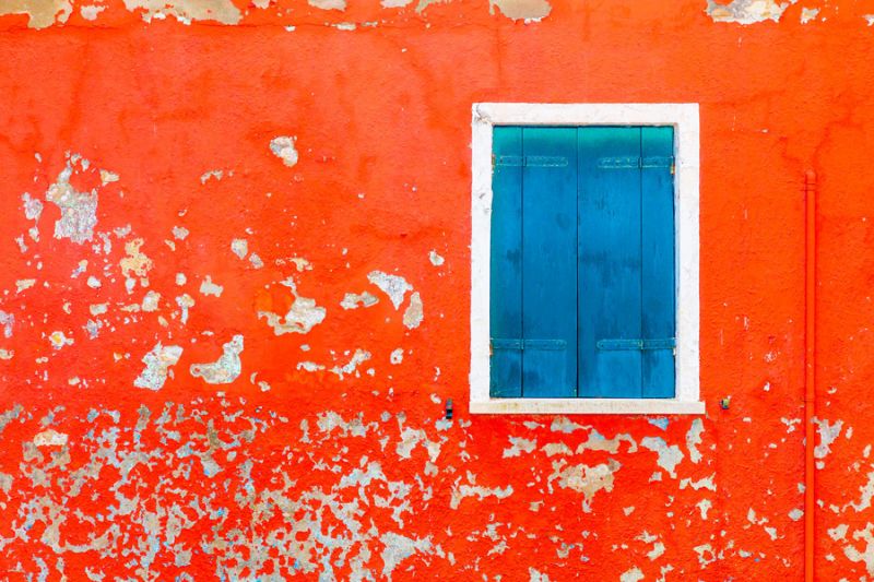 Burano Red Wall