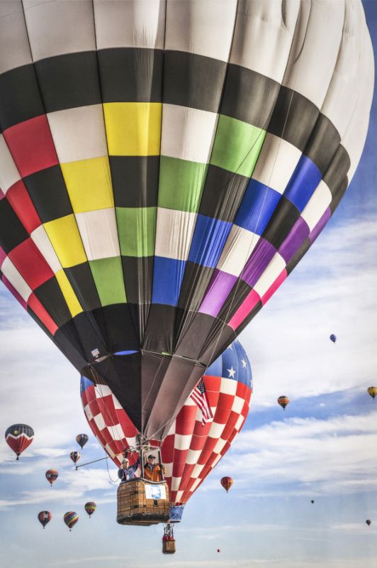 Hot Air Balloons Descending
