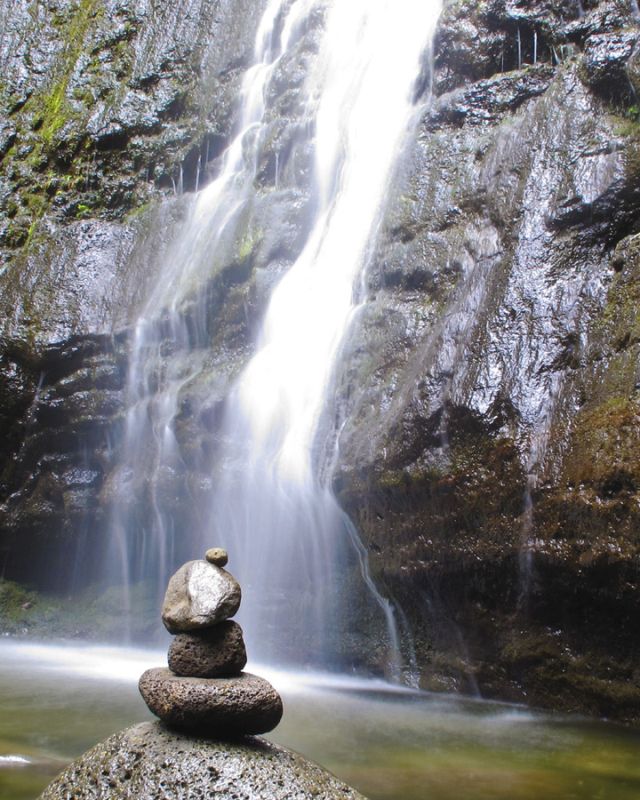 Ahu Waterfall